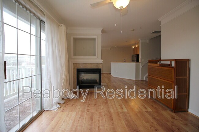 Foto del edificio - 46944 Courtyard Sq