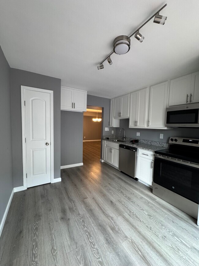 Foto del edificio - 10341 Forest Brook Ln