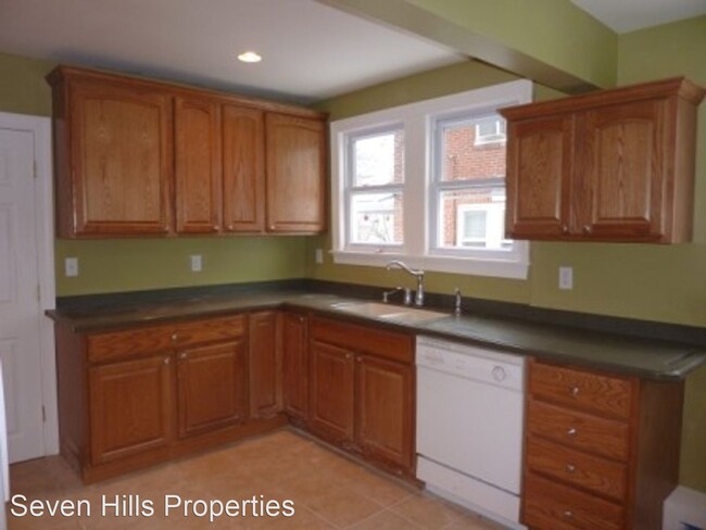 Building Photo - 3 br, 1.5 bath House - 149 4th Ave