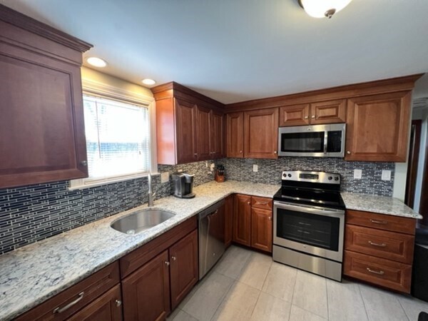 Foto del edificio - 375 Elm St