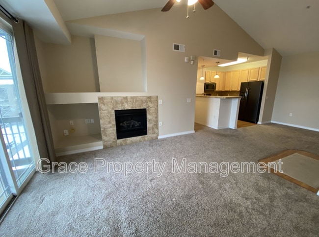 Building Photo - 804 Summer Hawk Dr