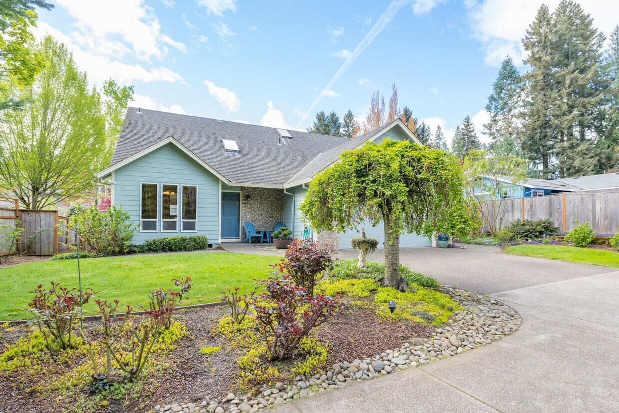 20245 SW Comanche Terrace, Tualatin, OR 97062 House Rental in