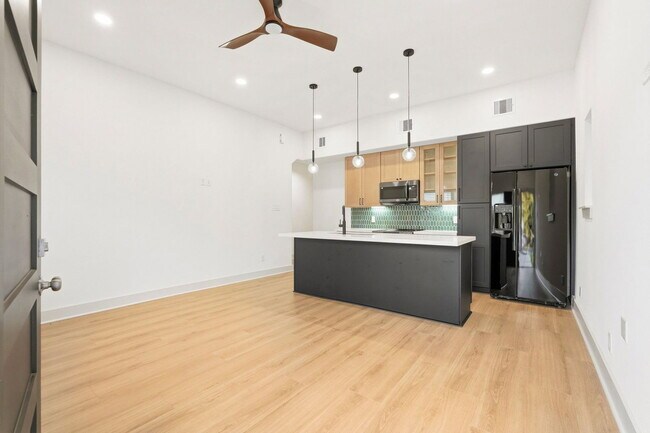 Foto del edificio - 9819 Turnbow St