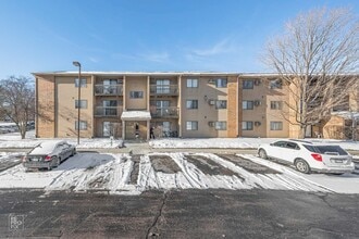Building Photo - 651 Virginia Rd