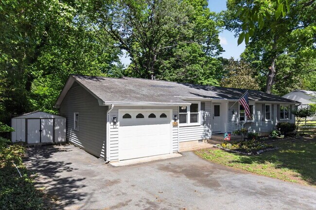 Foto del edificio - 22929 Town Creek Dr