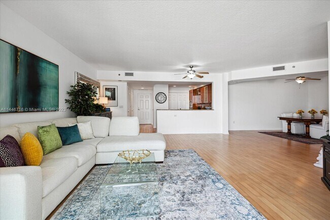 Foto del edificio - 1819 SE 17th St