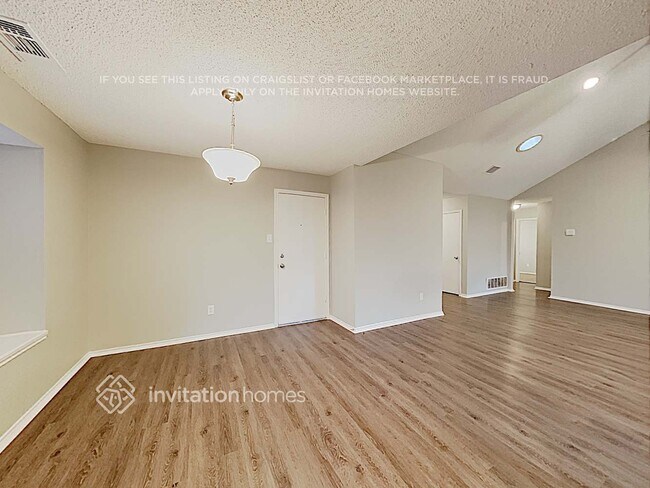 Foto del edificio - 1213 Colony St