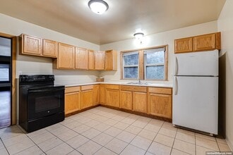Building Photo - 111 W Parkway Ave
