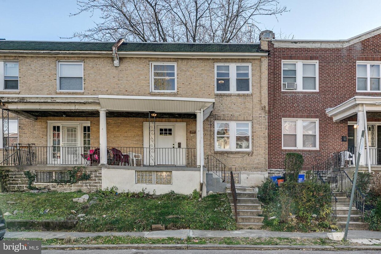 Building Photo - 942 E Stafford St