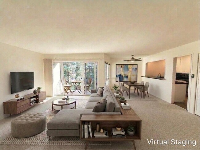 Building Photo - Top floor large 2 bed 2 bath open views at Woodlake