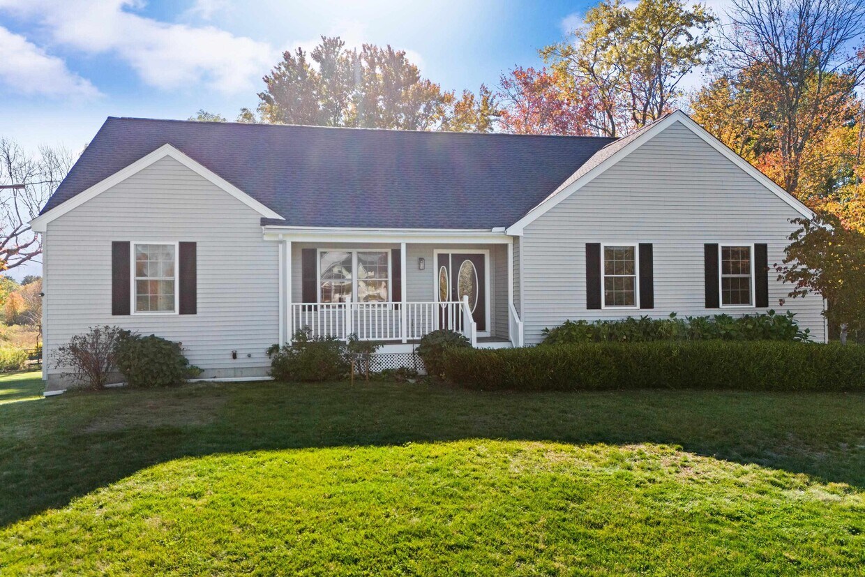Primary Photo - 22 Maple Rd