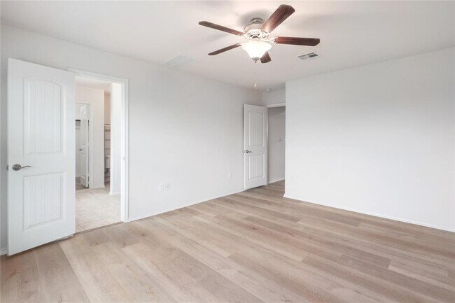 Building Photo - 10205 Gertrudis Lp