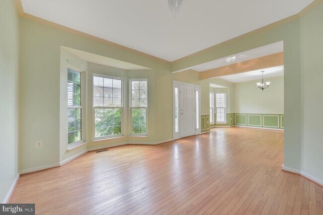 Foto del edificio - 730 Emerald Hill Dr NE