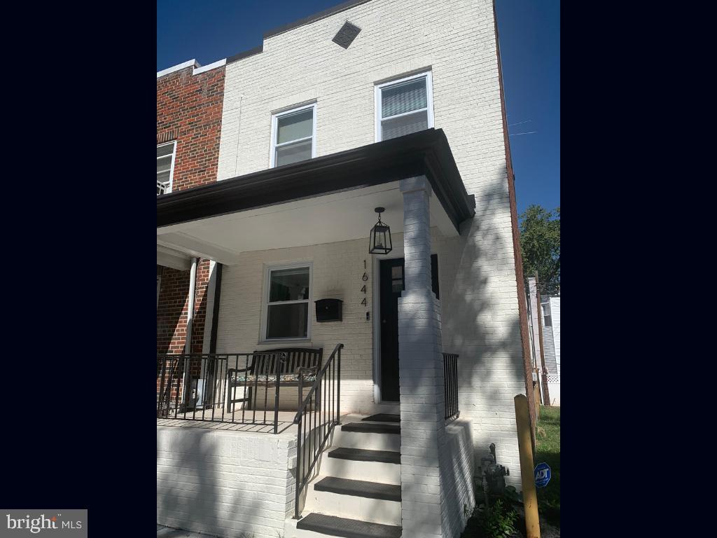 Primary Photo - 1644 Rosedale St NE