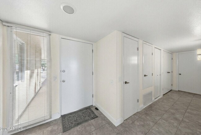 Building Photo - 19446 N Star Ridge Dr