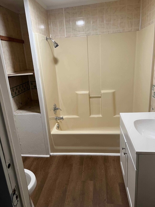 Foto del edificio - 855 College St