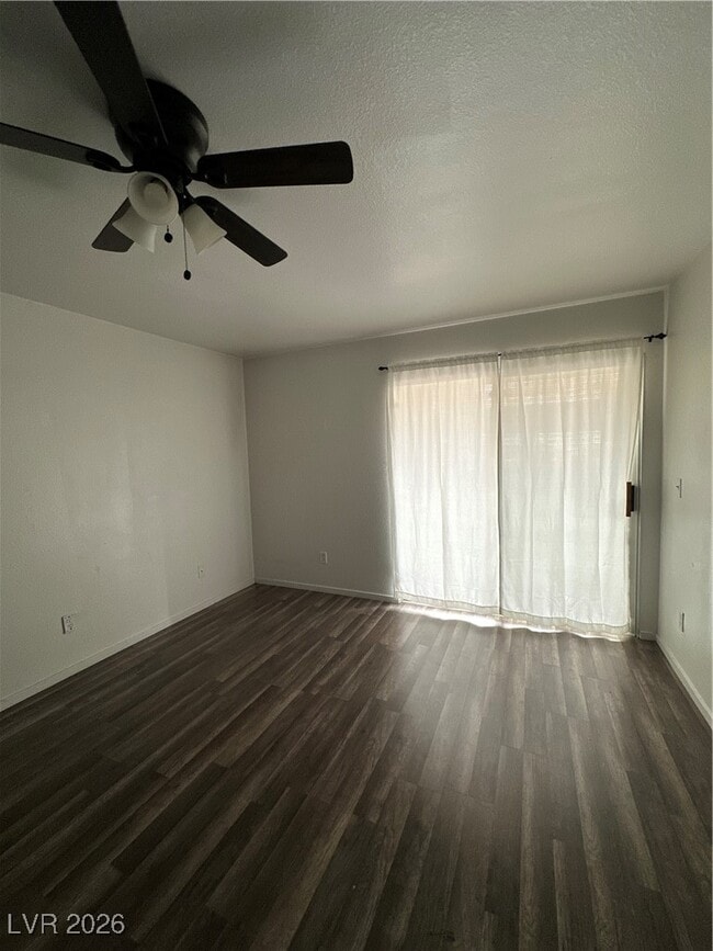 Building Photo - 4555 E Sahara Ave