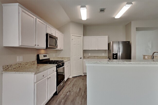 Foto del edificio - 16510 Barker Ranch Ct