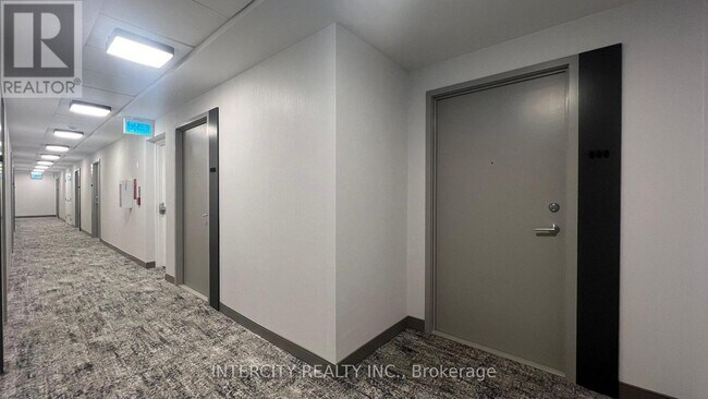 Building Photo - 260 Malta Ave.