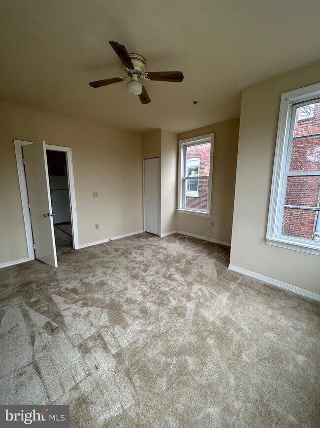 1711 W Tioga St Unit 3, Philadelphia, PA 19140 Room for Rent in