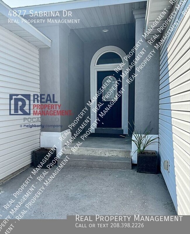 Foto del edificio - 4877 Sabrina Dr