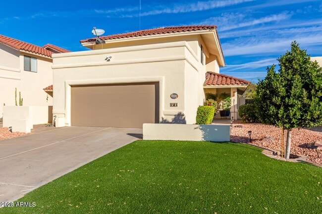 Building Photo - 2174 E Aspen Dr