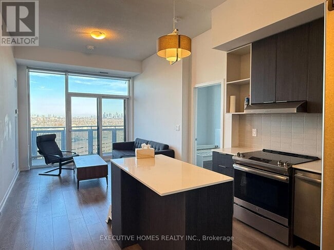 Photo du bâtiment - 2520 Eglinton Ave W