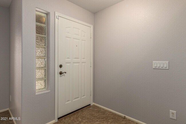 Building Photo - 2438 W Running Deer Trail