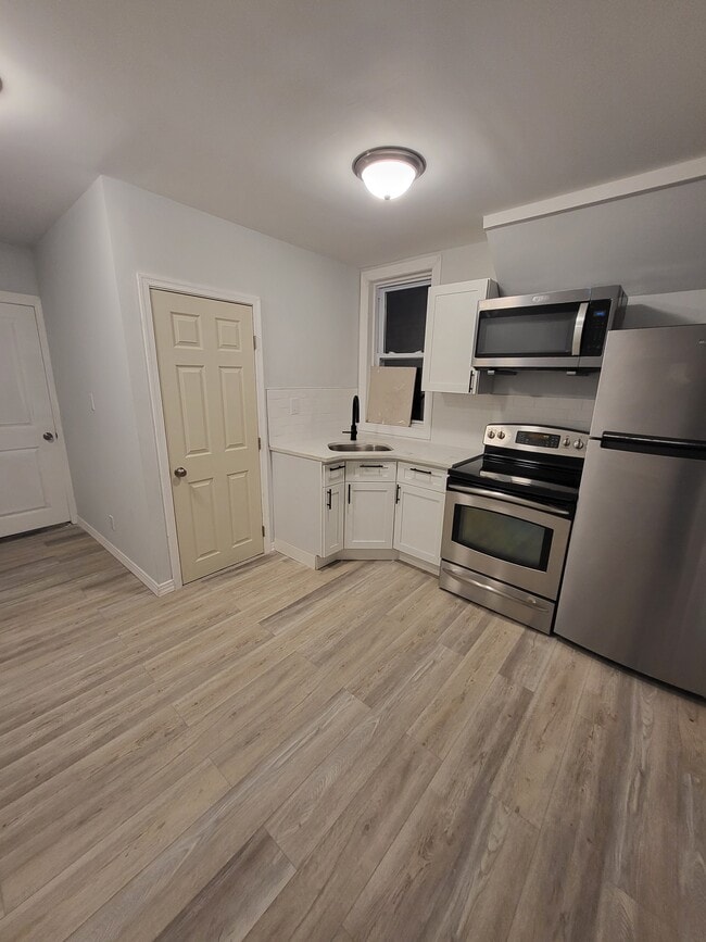 Building Photo - 5936 Haverford Ave