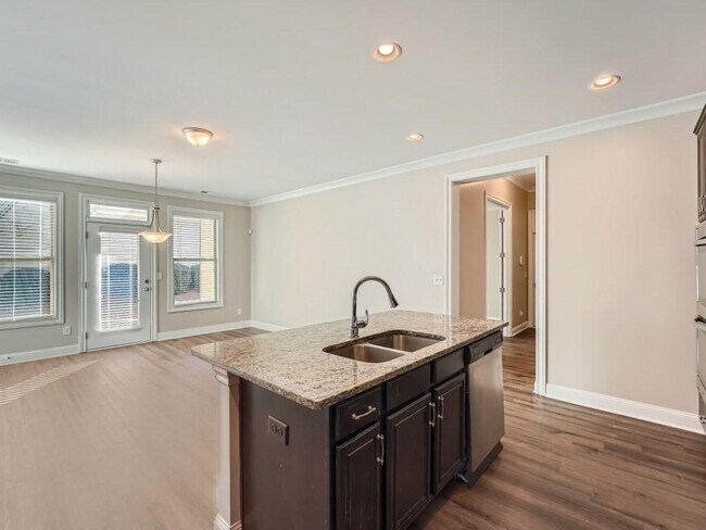 Building Photo - 12689 Lecoma Trce
