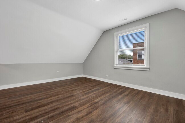 Foto del edificio - 3040 W Medill Ave