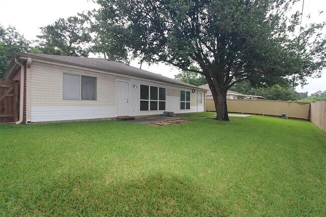 Foto del edificio - 22715 Bridgewater Dr