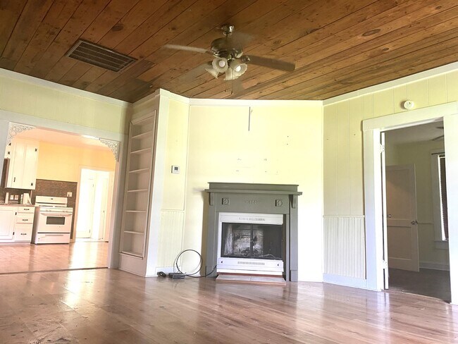 Foto del edificio - 2538 Miller Ave