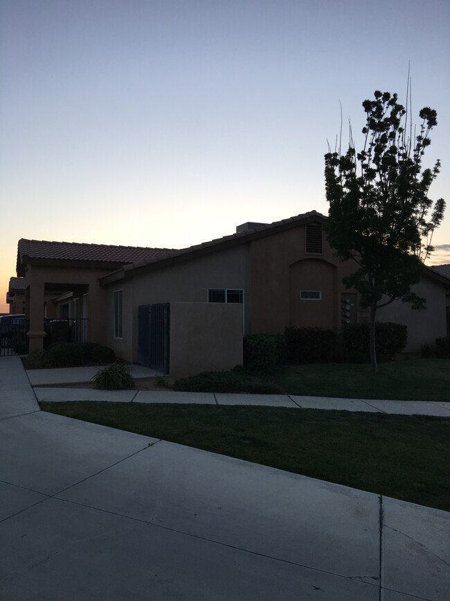 Building Photo - 3423 Rustic Meadow Ct