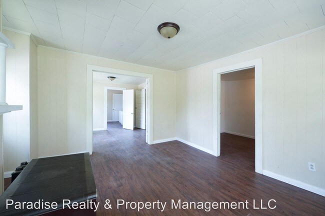 Building Photo - 3 br, 2 bath House - 704 N York St.