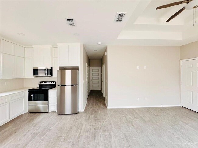 Foto del edificio - 740 N Alamo Rd
