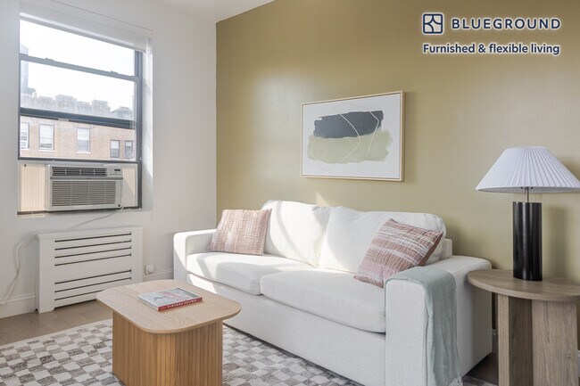 Foto del edificio - 915 West End Ave