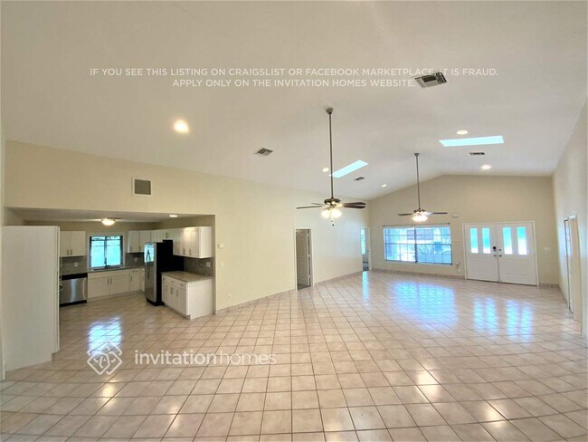 Foto del edificio - 147 Heron Pkwy