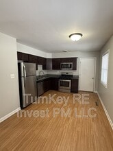 Building Photo - 803 Dorman Dr