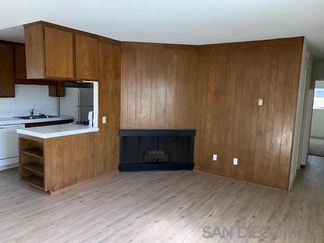 Building Photo - 4825 Del Mar Ave