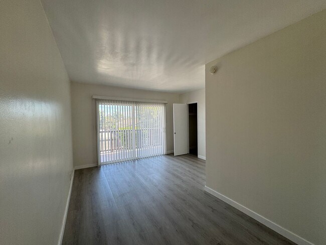 Foto del edificio - Gorgeous 2bd 1ba near the beach