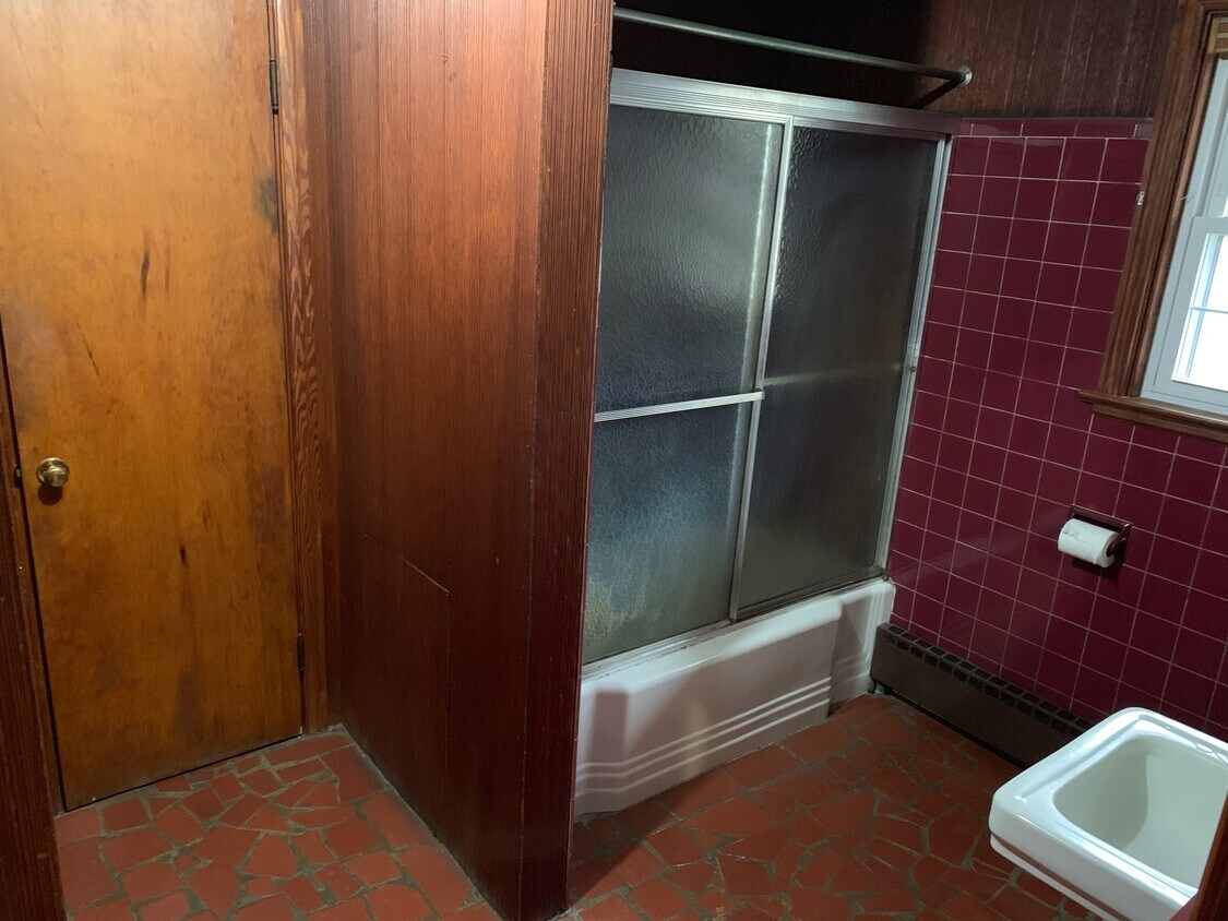 11087 Greenwood Rd, Glen Allen, VA 23059 House Rental in Glen Allen