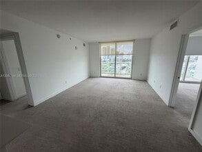 Building Photo - 4250 Biscayne Blvd