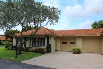 Building Photo - 4525 Nutmeg Tree Ln