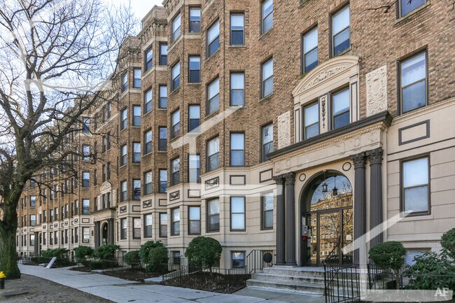 Building Photo - 1144 Commonwealth Ave