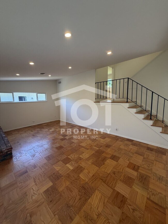 Foto del edificio - Beautifully Updated 4BD Goleta Home on Quiet Cul-de-Sac