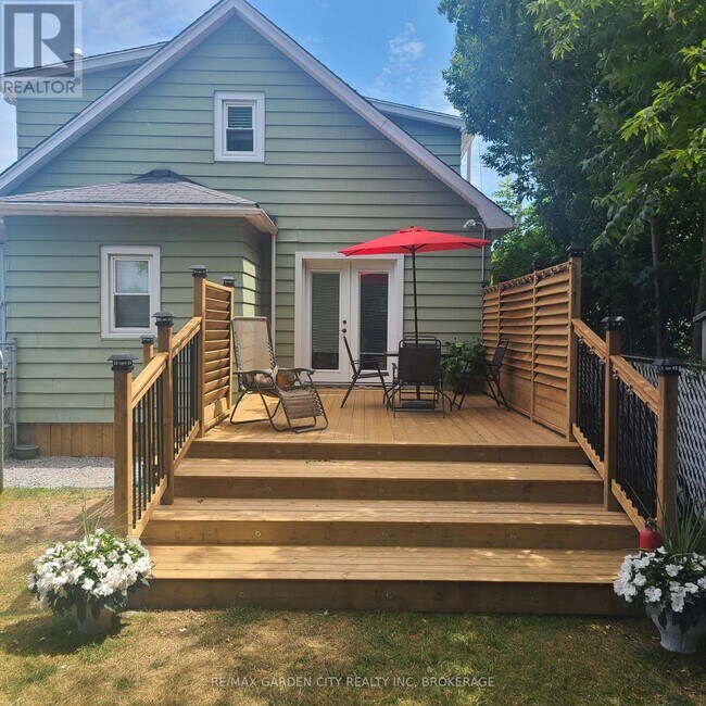 Building Photo - 75 Thomas St