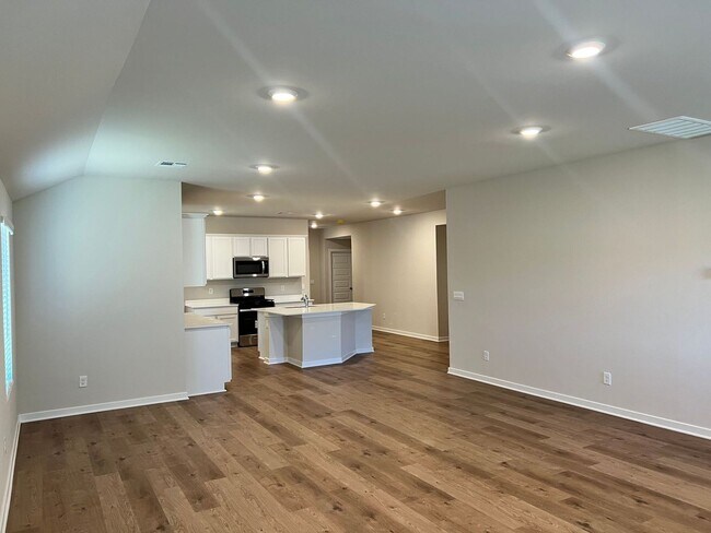 Building Photo - Brand New Spacious 4 Bedroom Home in Musta...