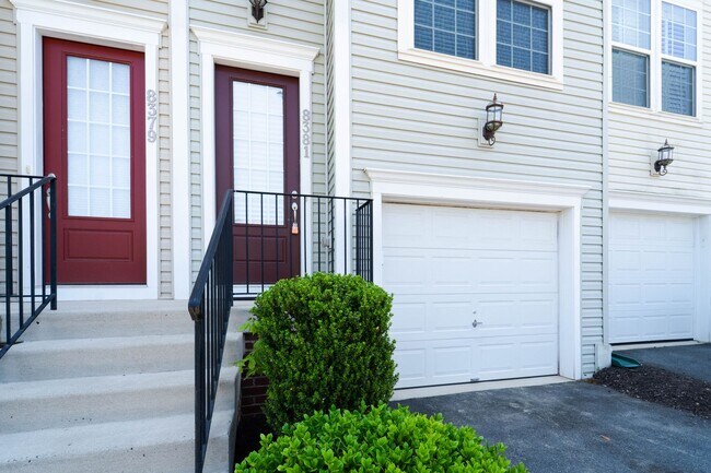 Building Photo - 8381 Scotland Loop