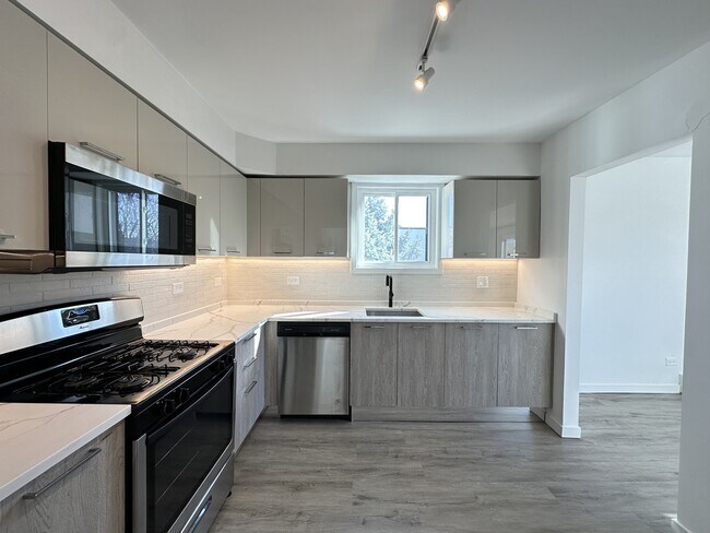 Foto del edificio - 7621 N Sheridan Rd